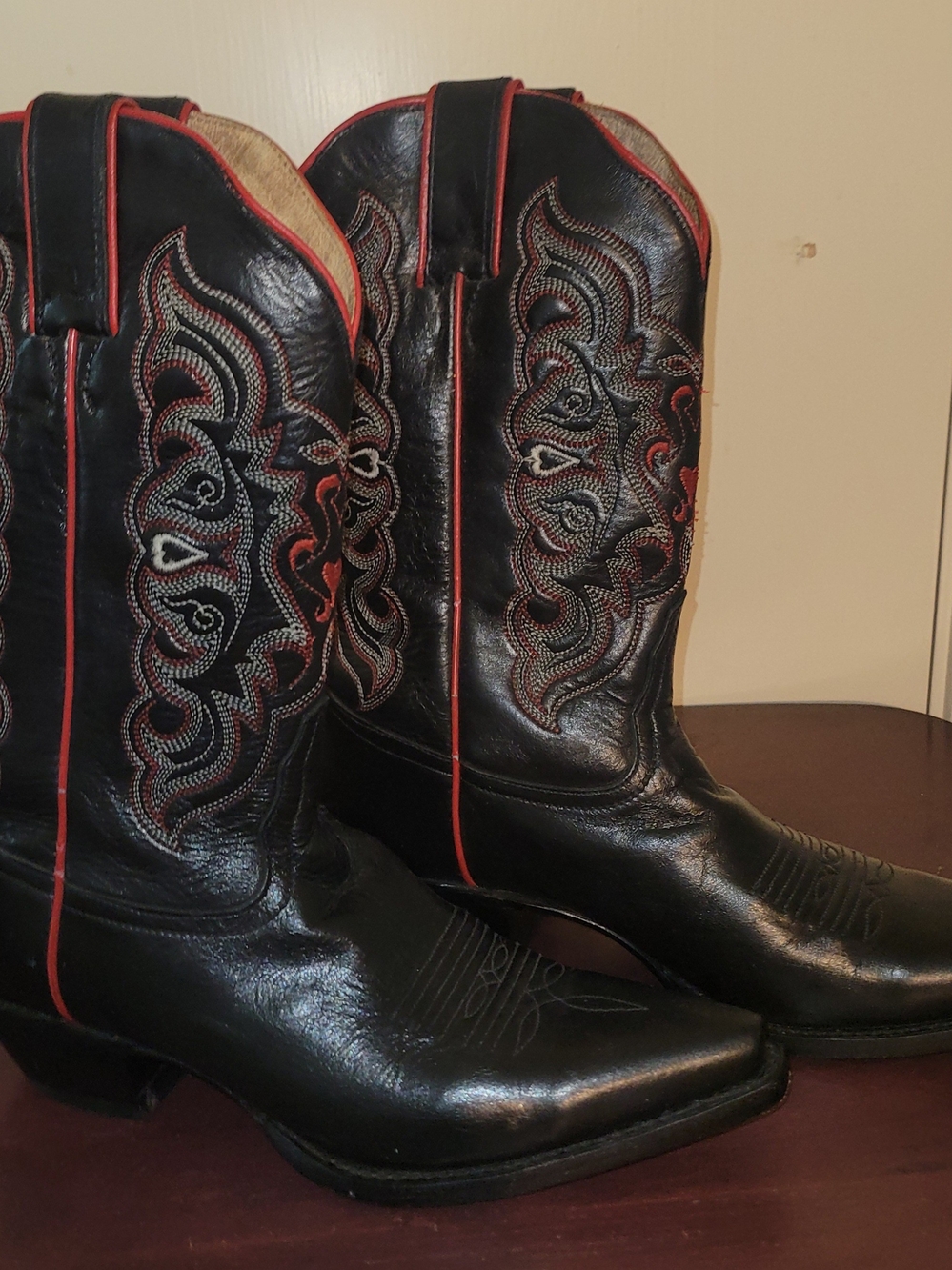 Vintage Tony Lama Black Leather Cowgirl Boots Red And White Embroidred Womens 7
